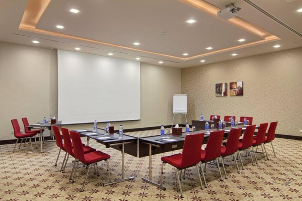 Hilton Garden Inn Riyadh Olaya Eksteriør billede