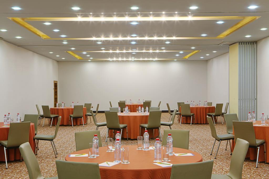 Hilton Garden Inn Riyadh Olaya Eksteriør billede