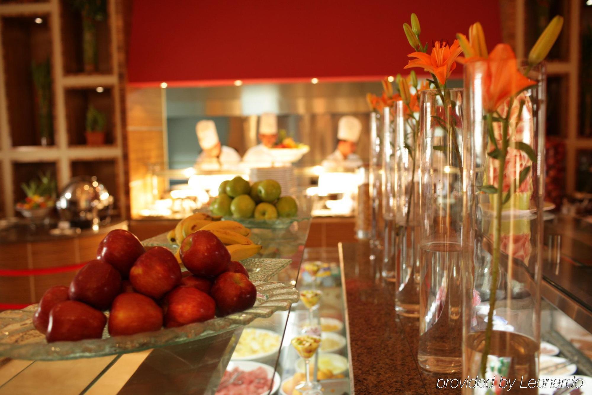 Hilton Garden Inn Riyadh Olaya Restaurant billede