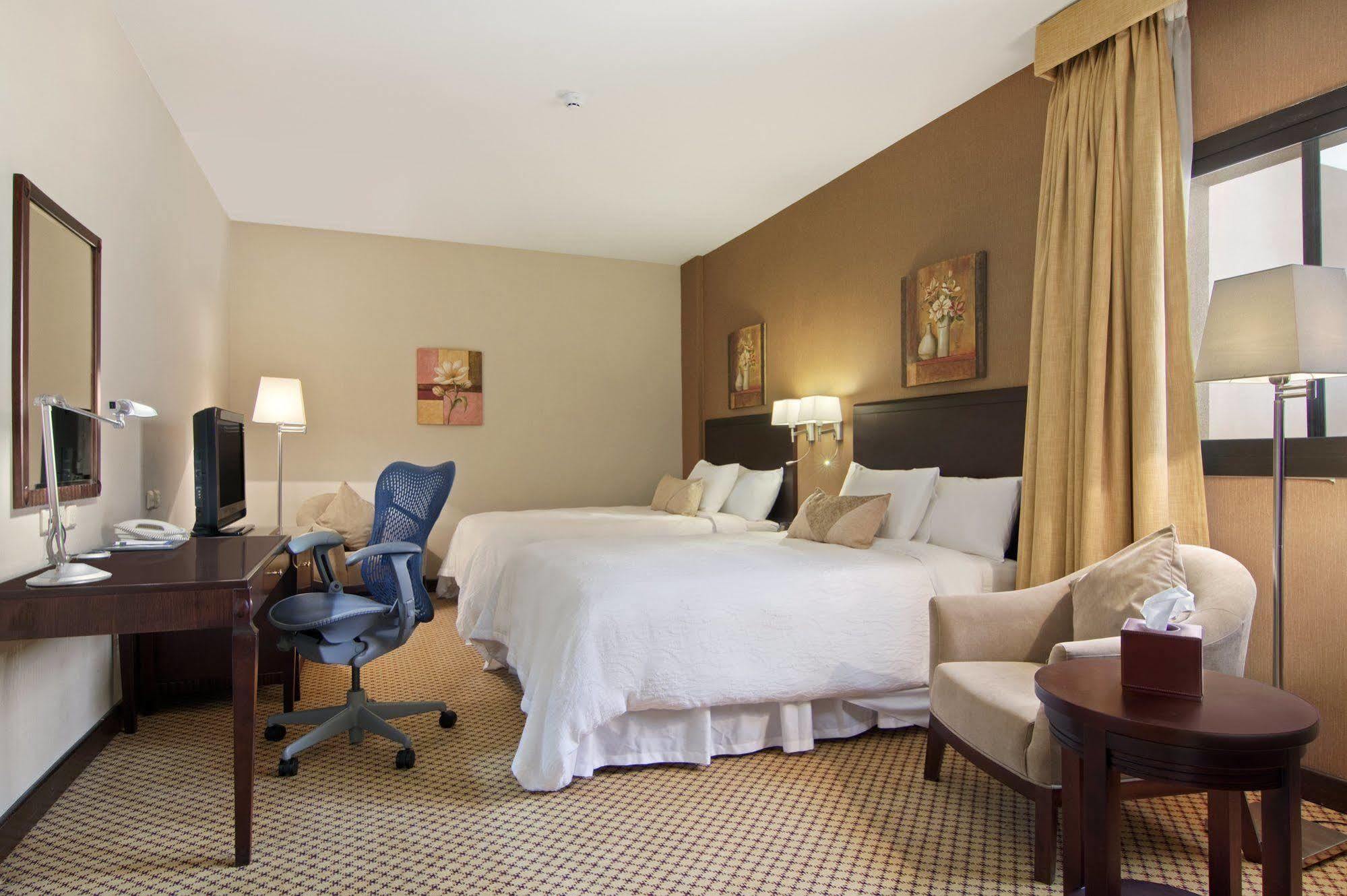 Hilton Garden Inn Riyadh Olaya Værelse billede