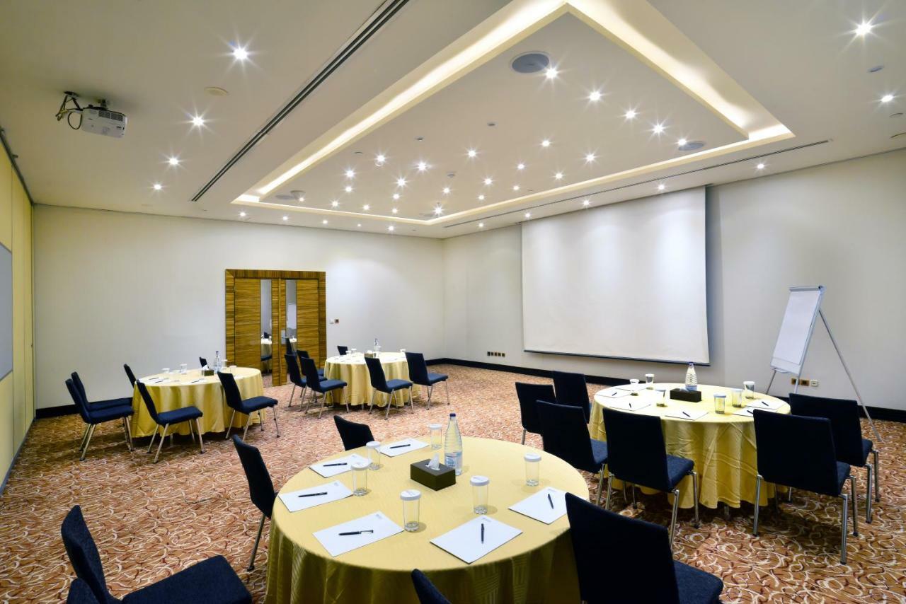 Hilton Garden Inn Riyadh Olaya Eksteriør billede