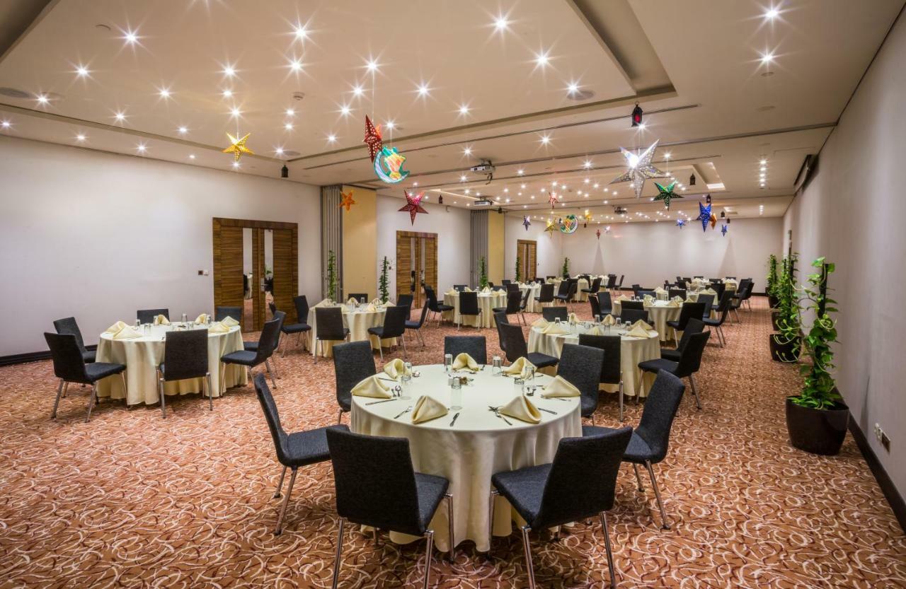 Hilton Garden Inn Riyadh Olaya Eksteriør billede